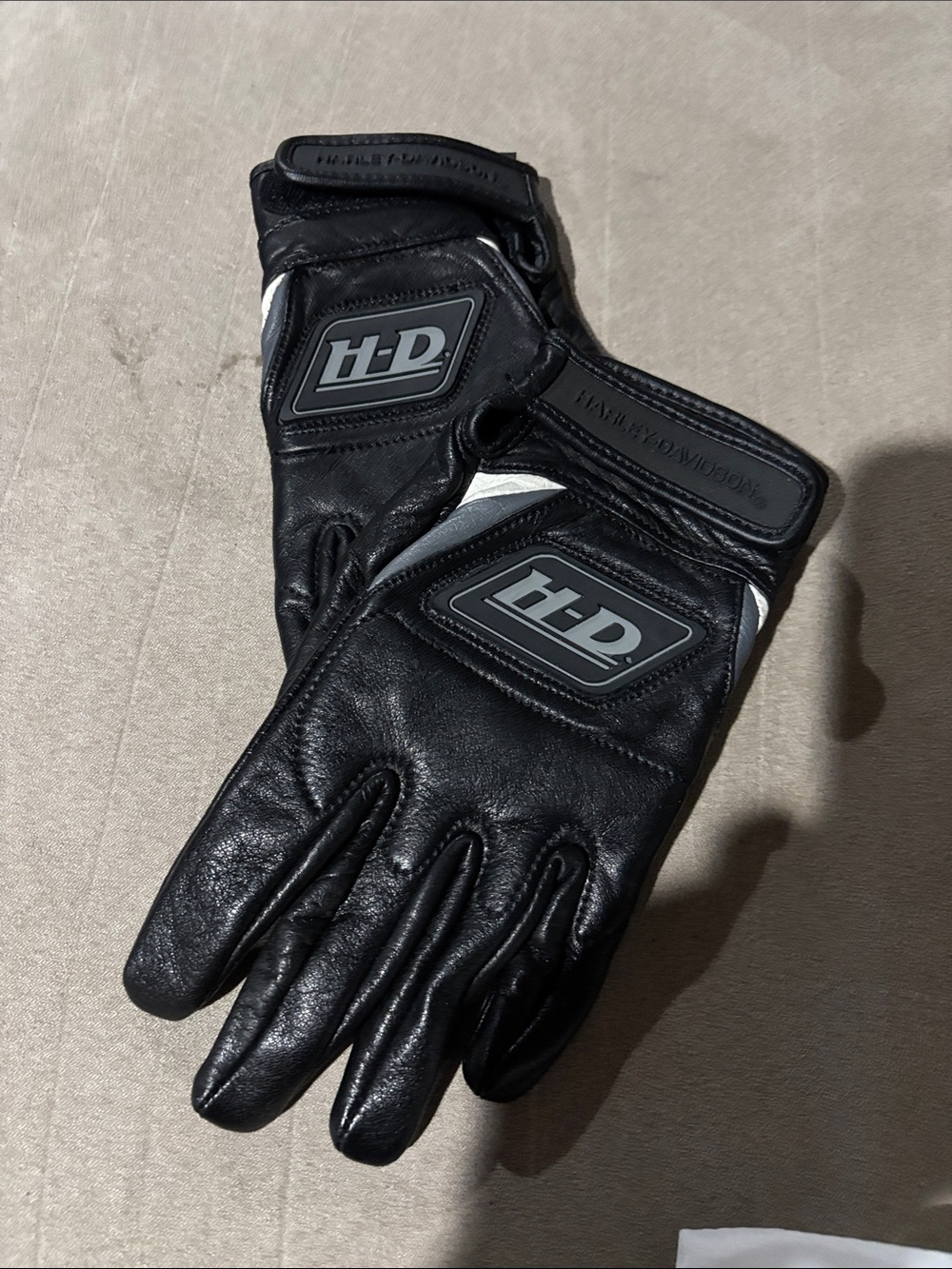 Harley-Davidson Black Leather Riding Gloves with HD Logo